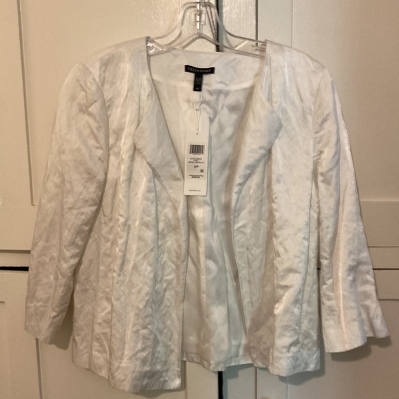 Small white Eileen Fisher jacket. NWT never worn. - Picture 3 of 5